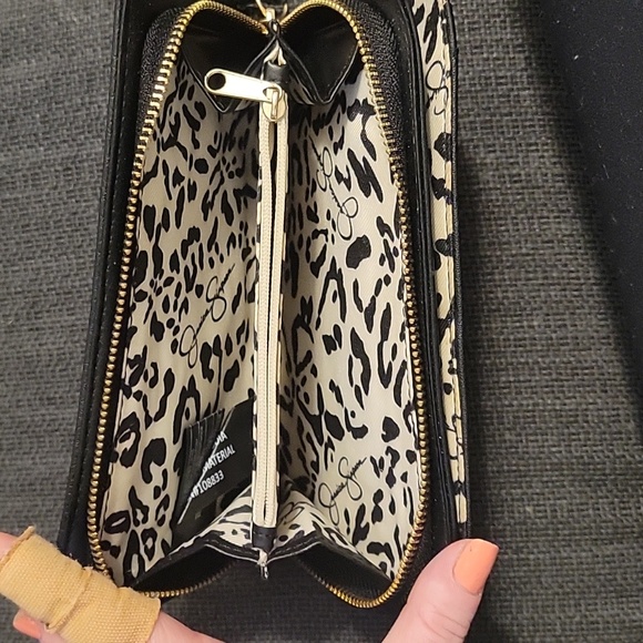 Jessica Simpson Wallet - Picture 2 of 3